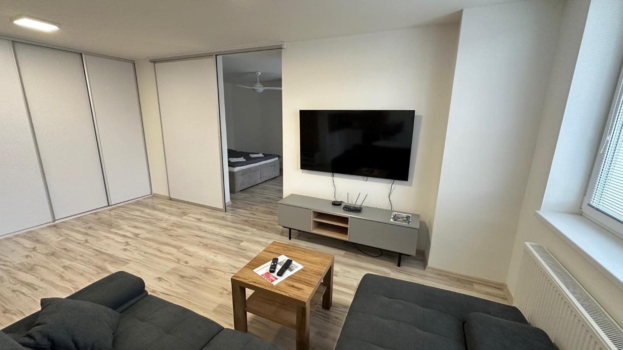 2 Room Apartment With Balcony Liptovský Mikuláš Extérieur photo